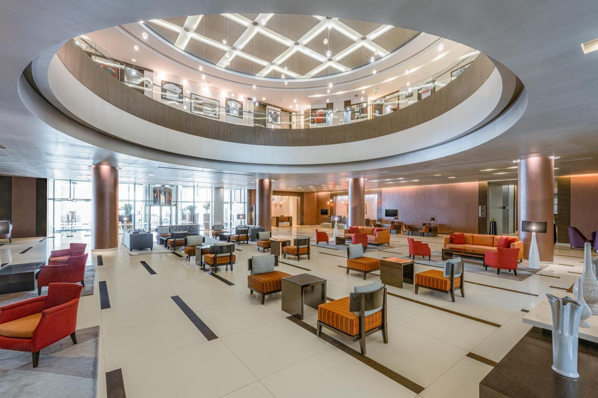 Four Points By Sheraton Al Ajn Exteriér fotografie Lobby
