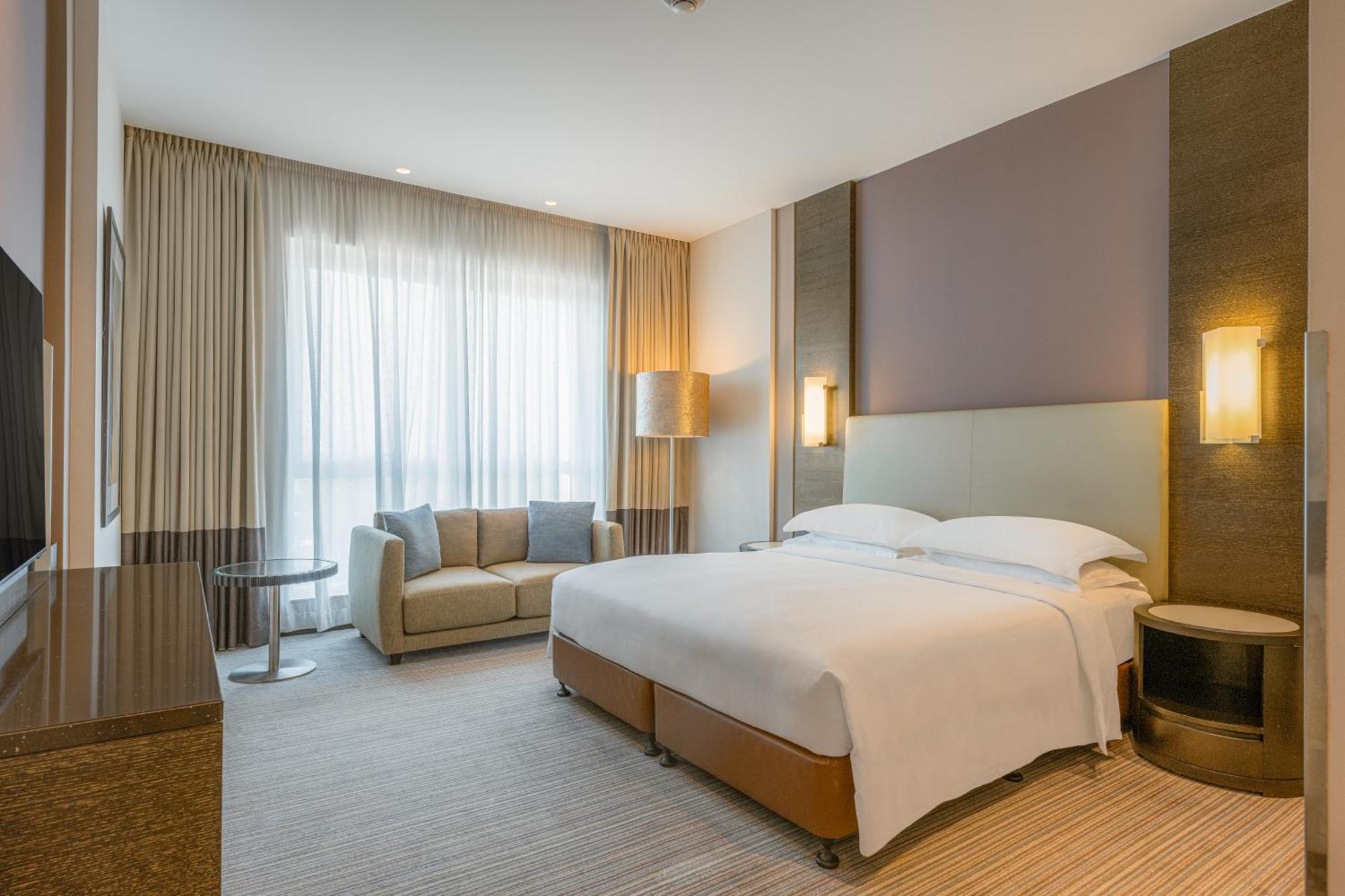 Four Points By Sheraton Al Ajn Exteriér fotografie Deluxe Room