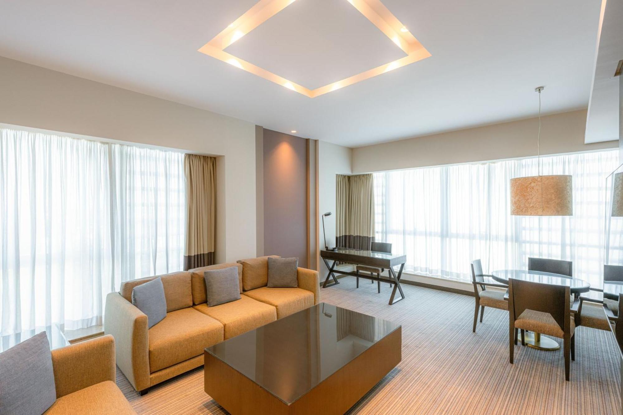 Four Points By Sheraton Al Ajn Exteriér fotografie